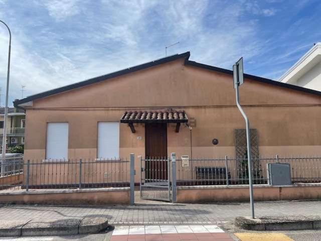 Casa in vendita a Taglio di Po, Rovigo