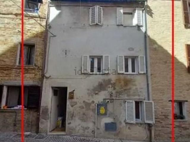 Casa in vendita a Monte Urano, Fermo