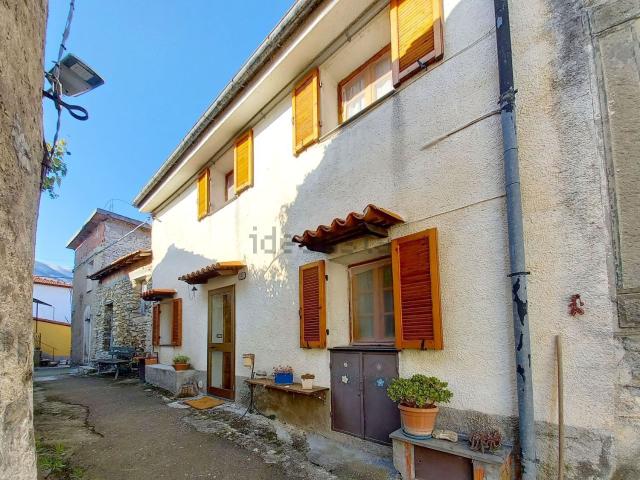 Casa in vendita a Borgomaro, Liguria