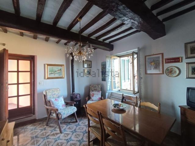 Casa in vendita a Vaiano, Gioiella