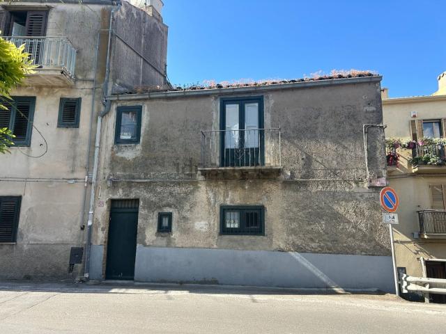Casa in vendita a Polizzi Generosa, Sicilia