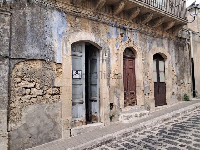 Casa in vendita a Palazzolo Acreide, Sicilia