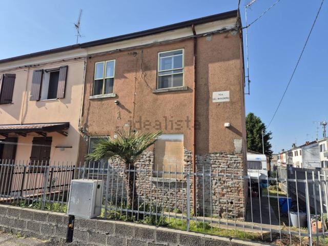 Casa in vendita a Ferrara, Reggio Emilia