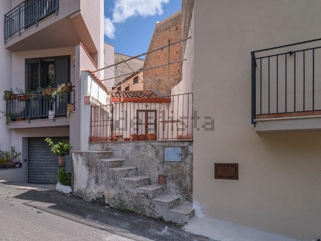 Casa in vendita a Roccalumera, Sicilia