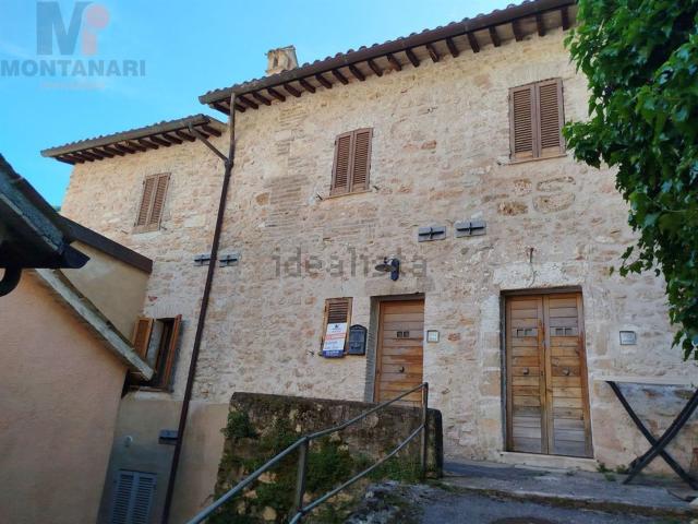 Casa in vendita a Foligno, Umbria
