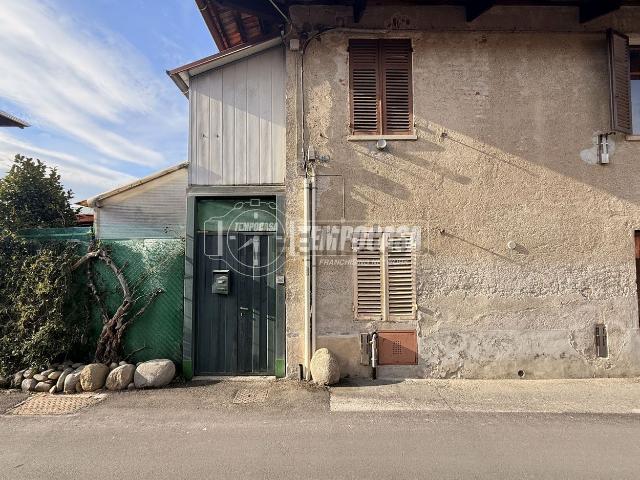 Casa in vendita a Sobrano, Piemonte