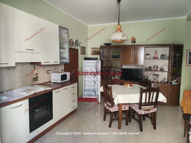 Casa in vendita a Piana Degli Albanesi, Sicilia