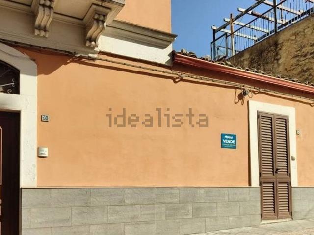 Casa in vendita a Cappuccini, Ragusa
