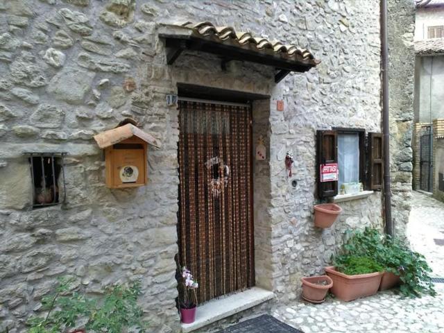 Casa in vendita a Collalto Sabino, Lazio