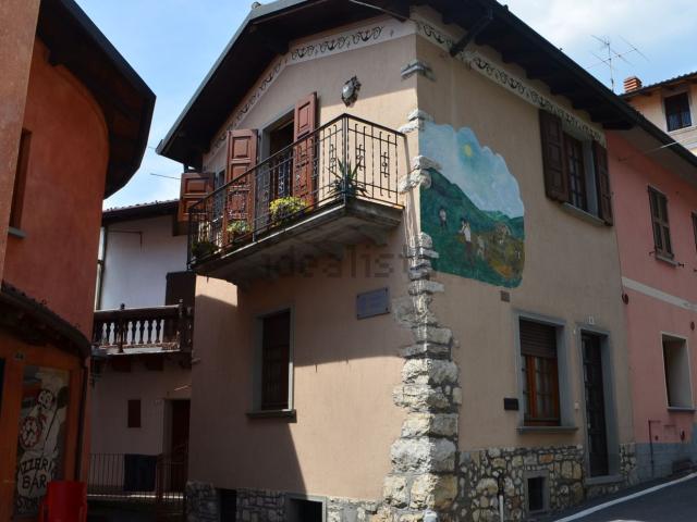 Casa in vendita a Vigolo, Lombardia