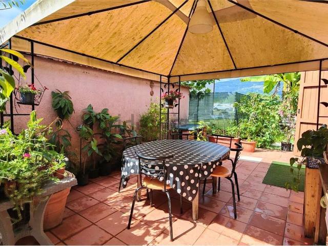 Casa in vendita a Cinque Vie, Marina Di Massa