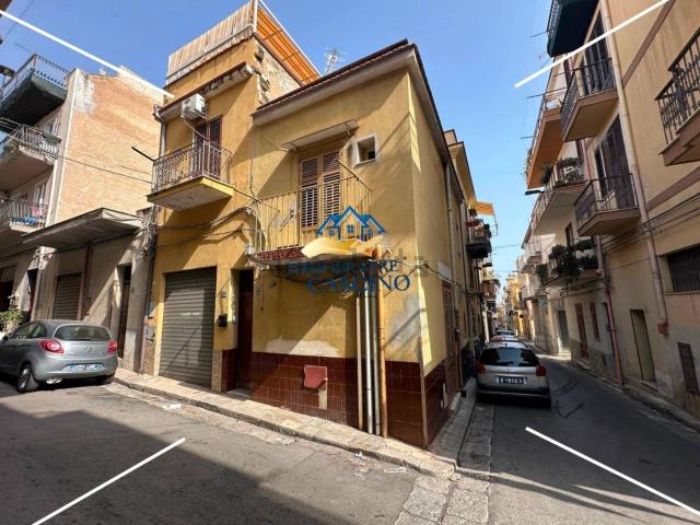 Casa in vendita a Centro storico di Bagheria, Bagheria