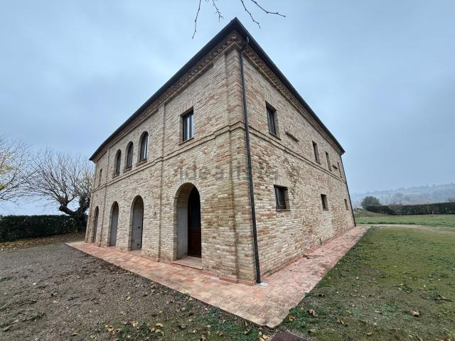 Casa in vendita a Marche, Macerata