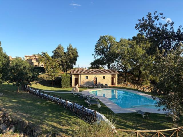 Casa in vendita a Roccalbegna, Grosseto