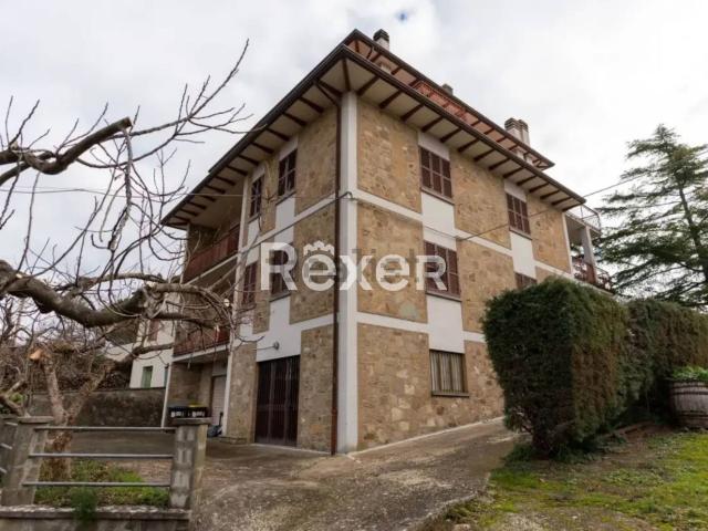 Casa in vendita a Gualdo Cattaneo, Umbria