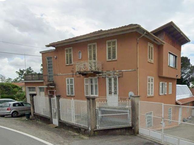Casa in vendita a Cascine Rosse, Camburzano
