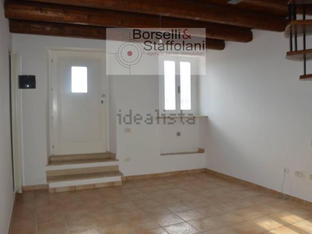 Casa in vendita a Sant'Agostino, Marche