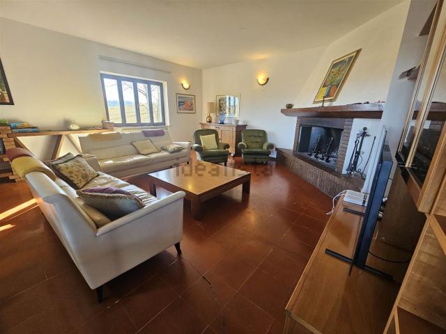 Casa in vendita a Marche, Macerata