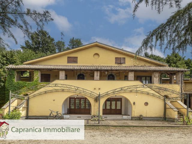 Casa in vendita a Vejano, Lazio