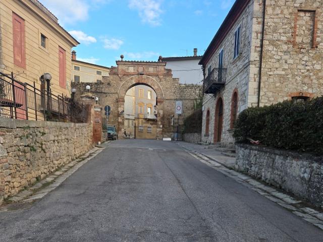Casa in vendita a Asciano