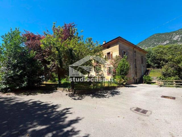 Casa in vendita a Comunità della Valle dei Laghi, Vezzano