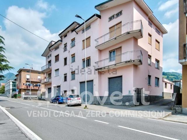 Casa in vendita a Gandino, Lombardia