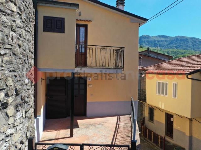 Casa in vendita a Unione Comuni Garfagnana, San Romano In