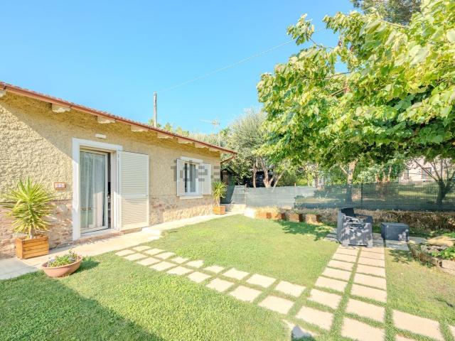 Casa in vendita a Montecalvoli, Santa Maria a Monte