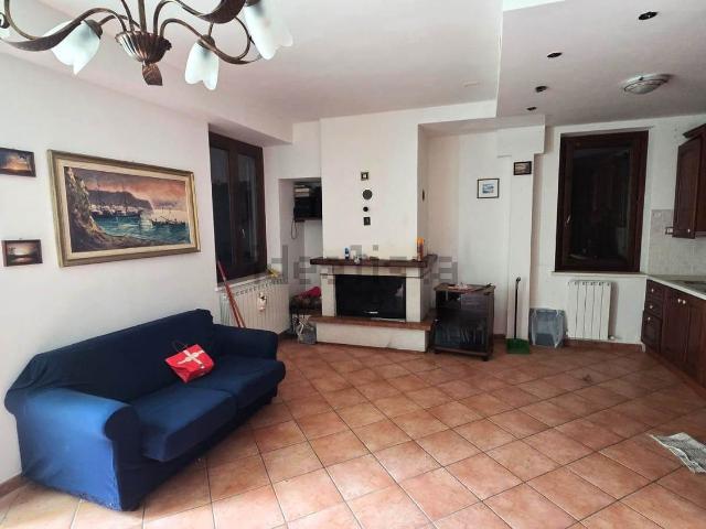 Casa in vendita a Marche, Macerata
