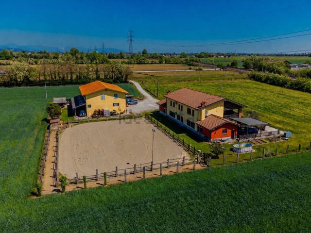 Casa in vendita a Aquilone, Urago d'Oglio