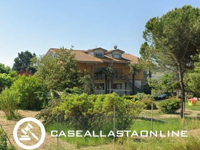 Casa in vendita a Marche, Macerata
