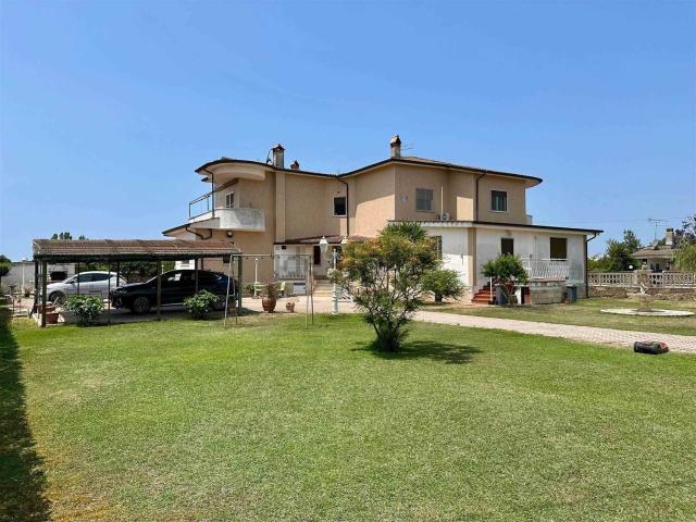 Casa in vendita a Roma Capitale, Lazio