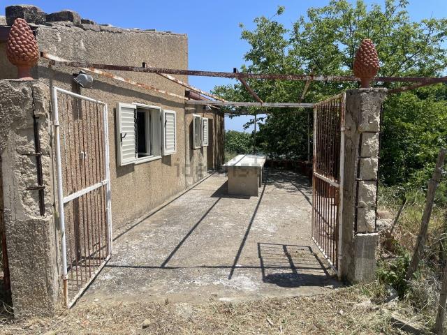 Casa in vendita a Reitano, Sicilia