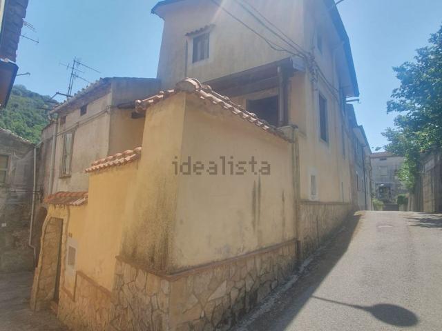 Casa in vendita a Giffoni Sei Casali, Campania