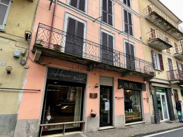 Casa in vendita a Casteggio, Lombardia