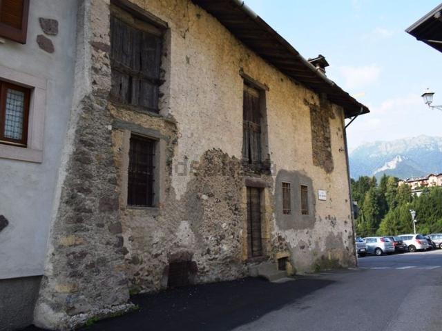 Casa in vendita a Comunità Montana della Valle Brembana, Moio De' Calvi
