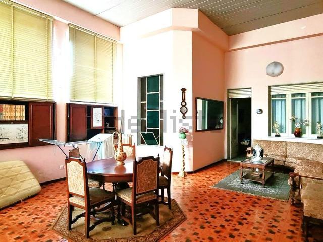 Casa in vendita a Giarre, Sicilia