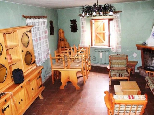 Casa in vendita a Torre Alfina, Acquapendente