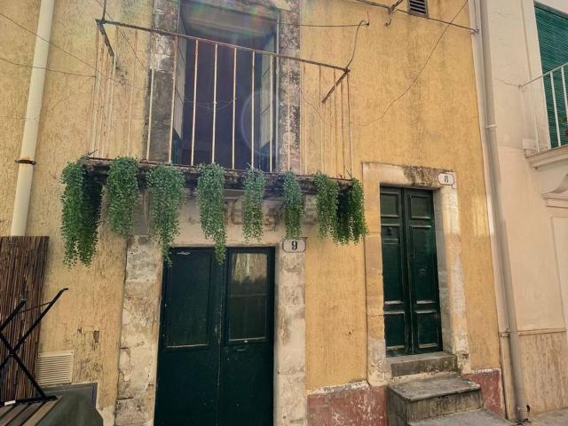 Casa in vendita a Ragusa Ibla, Ragusa