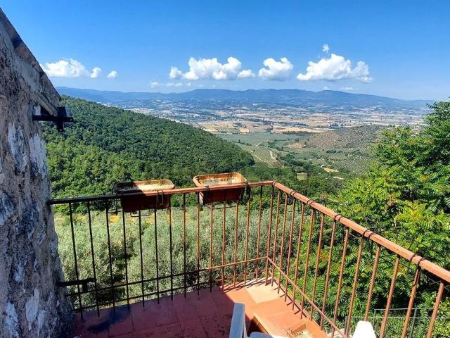 Casa in vendita a Spoleto, Umbria