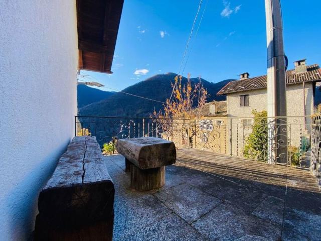 Casa in vendita a Valle Cannobina, Piemonte
