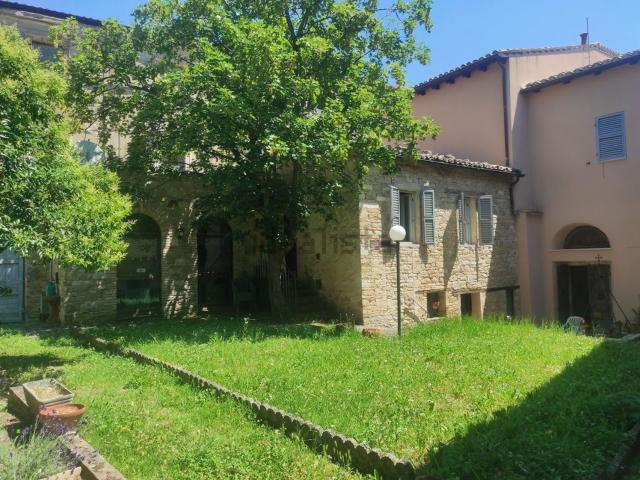 Casa in vendita a Marche, Macerata