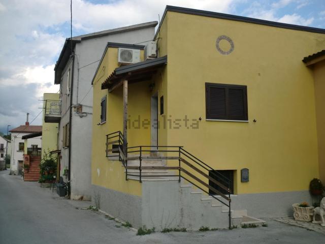 Casa in vendita a Rocchetta A Volturno, Molise