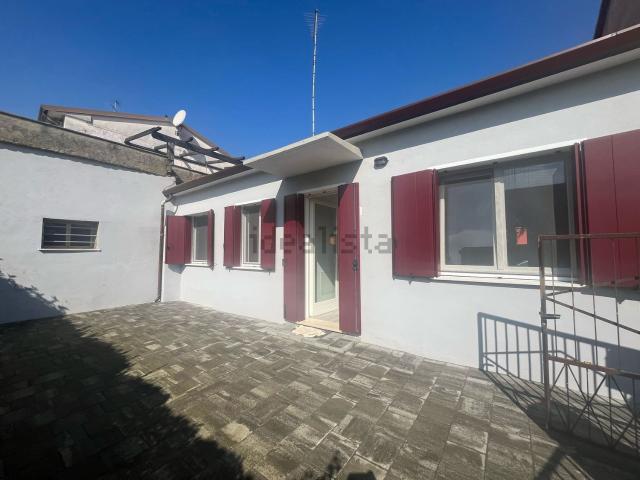 Casa in vendita a Porto Viro, Veneto