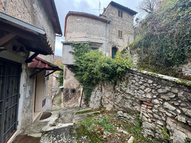 Casa in vendita a Rocca Di Botte, Abruzzo