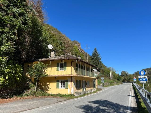 Casa in vendita a Castello, Piemonte
