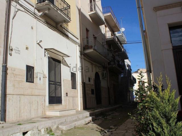 Casa in vendita a Puglia, Barletta-andria-trani