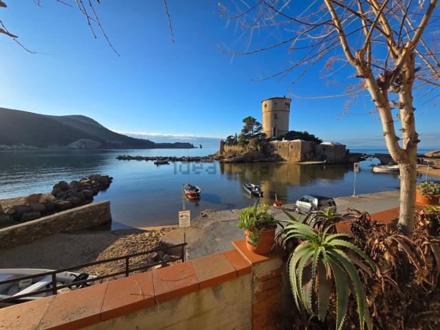 Casa in vendita a Isola del Giglio, Giglio Campese