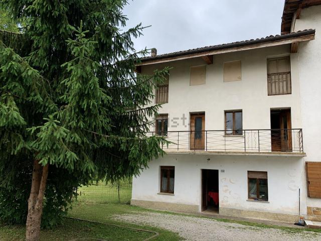 Casa in vendita a Feltre, Veneto