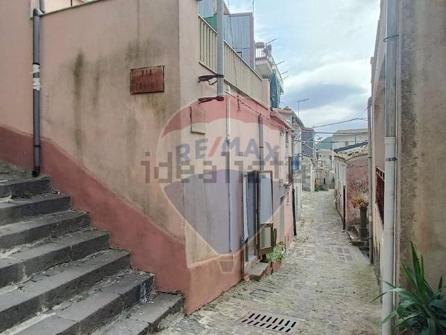Casa in vendita a Buccheri, Siracusa